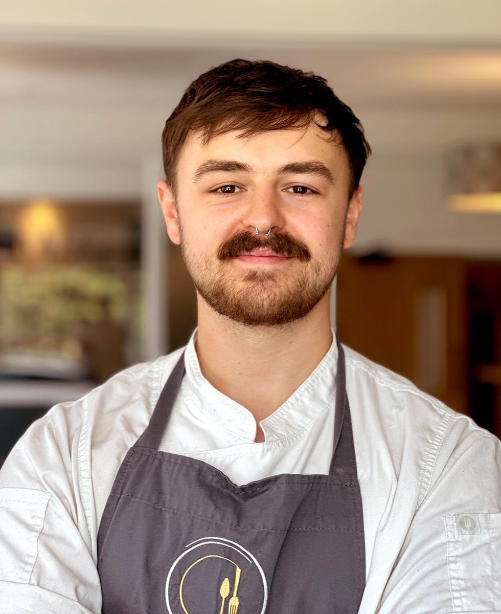 The Links (@thelinkstenby) on Twitter photo We're excited to introduce two new talents who have recently joined our award-winning restaurant. π
Please welcome Stuart, our Senior Sous Chef and James, our new Chef de Partie. π¨βπ³ 
#thelinkstenby #AAHospitality #tworosette We're excited to introduce two new talents who have recently joined our award-winning restaurant. π
Please welcome Stuart, our Senior Sous Chef and James, our new Chef de Partie. π¨βπ³ 
#thelinkstenby #AAHospitality #tworosette