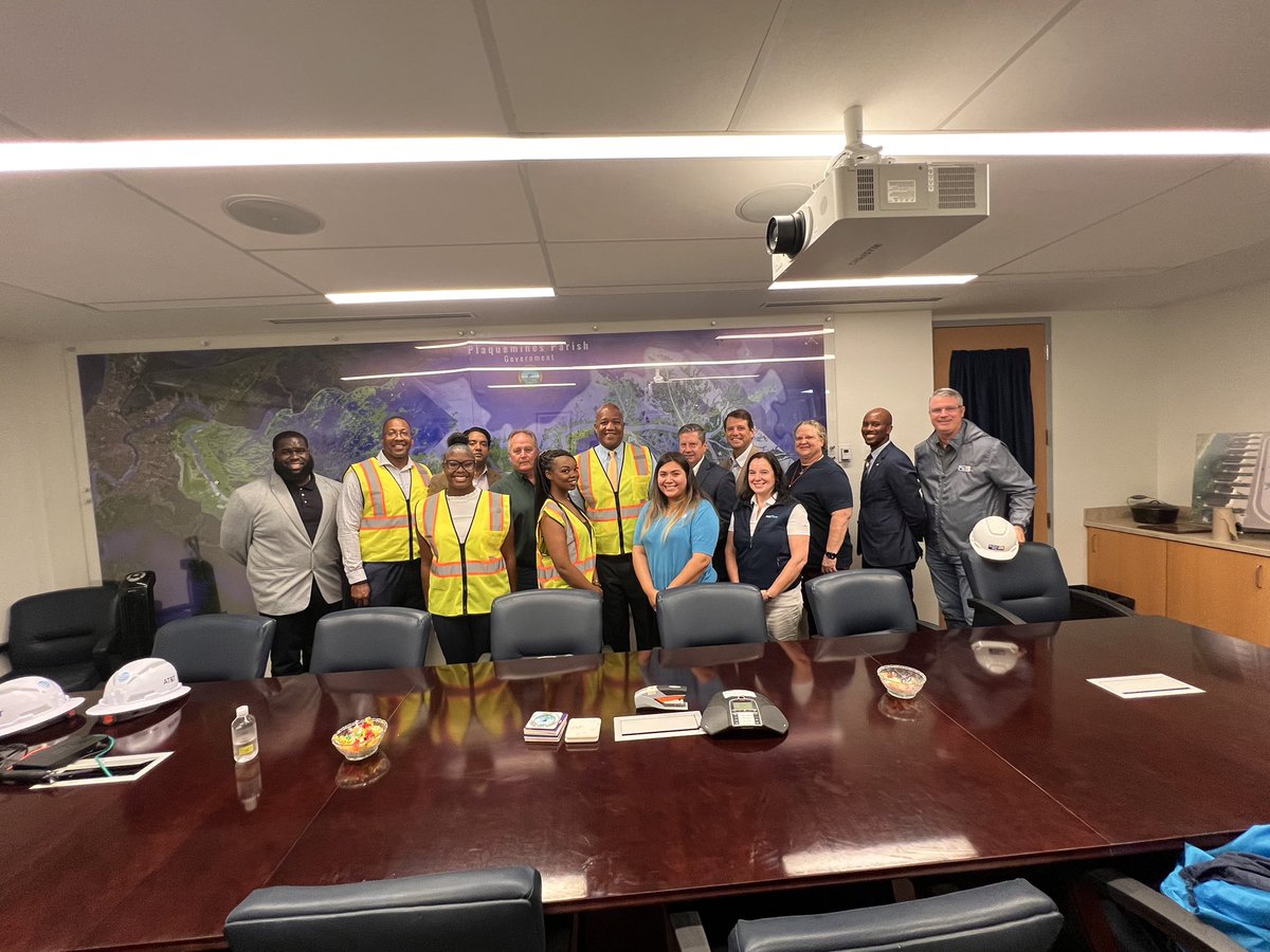 ericjones1816's tweet photo. AT&amp;T announces a new project in collaboration with the State’s Granting Unserved Municipalities Broadband Opportunities (GUMBO) program utilizing federal funds from the American Rescue Plan and matching investment from AT&amp;T to deploy broadband to unserved areas across Louisiana. https://t.co/dXe2hkUh76