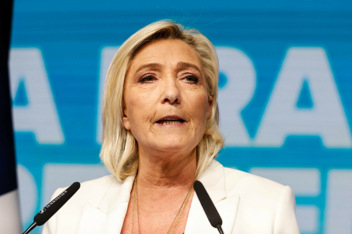 Le Parisien tweet media