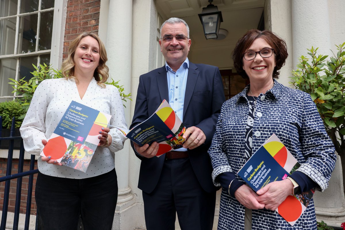 🎉 Last night saw the launch of <a href="/AideenODoc/">Aideen O'Dochartaigh</a> and <a href="/annapr/">Eddie</a>'s new report, 'Carbon Budgets: Implications for Irish Business' at <a href="/RIAdawson/">Royal Irish Academy</a> 

Read more about the report here:
dcu.ie/research/news/…