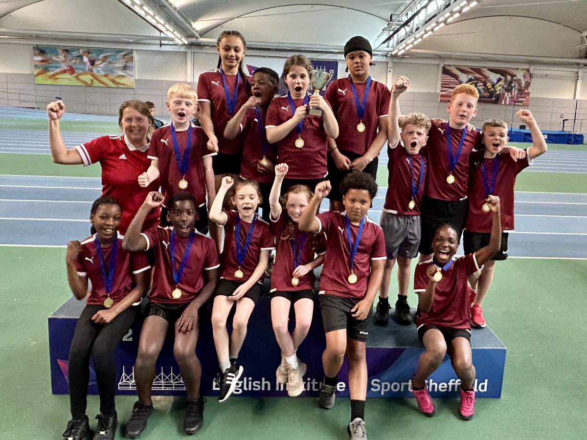 AstreaPromise's tweet photo. 🥇Overall winners KS2 Olympics 🥇 Massive congratulations to Team ⁦@HartleyBrookPri⁩ 🥳 https://t.co/0Ei2mmwBgb