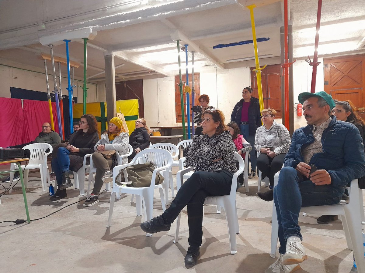 LIFEBauhausing's tweet photo. #LocalWorkingGroup #Blanca 
The LWG is an intergenerational one formed by local citizens and members of different associations and institutions that make use of both Centro IDOL and the surroundings of the Castillo Neighbourhood 

#LIFEBauhausingEurope #NewEuropeanBauhaus https://t.co/dzRT4WmfJJ