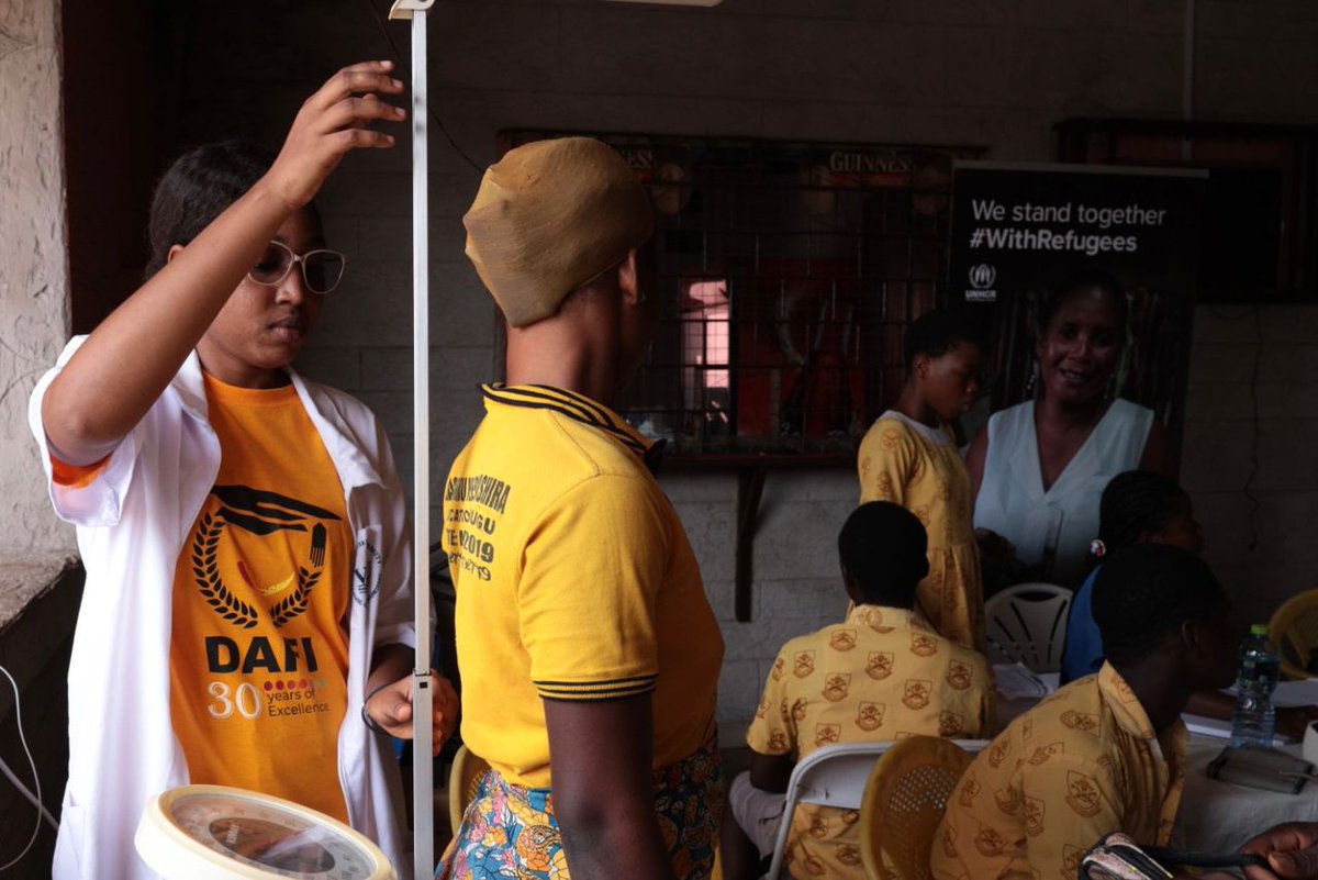 GhanaDafi's tweet photo. #WorldRefugeeDay 

Alumni and present DAFI scholars pledge to give back to the community by actively participating in programmes that serve other refugees and their communities. It is clear today how dedicated they are to supporting the local community and displaced persons. https://t.co/eY3KoMzgMJ