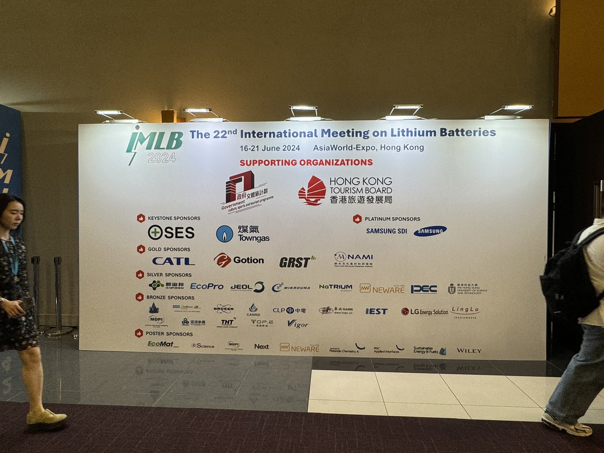 Charlot_te_pan's tweet photo. #IMLB  the great li-ion batteries meeting, hope to meet more new friends https://t.co/GdELhhr8wE