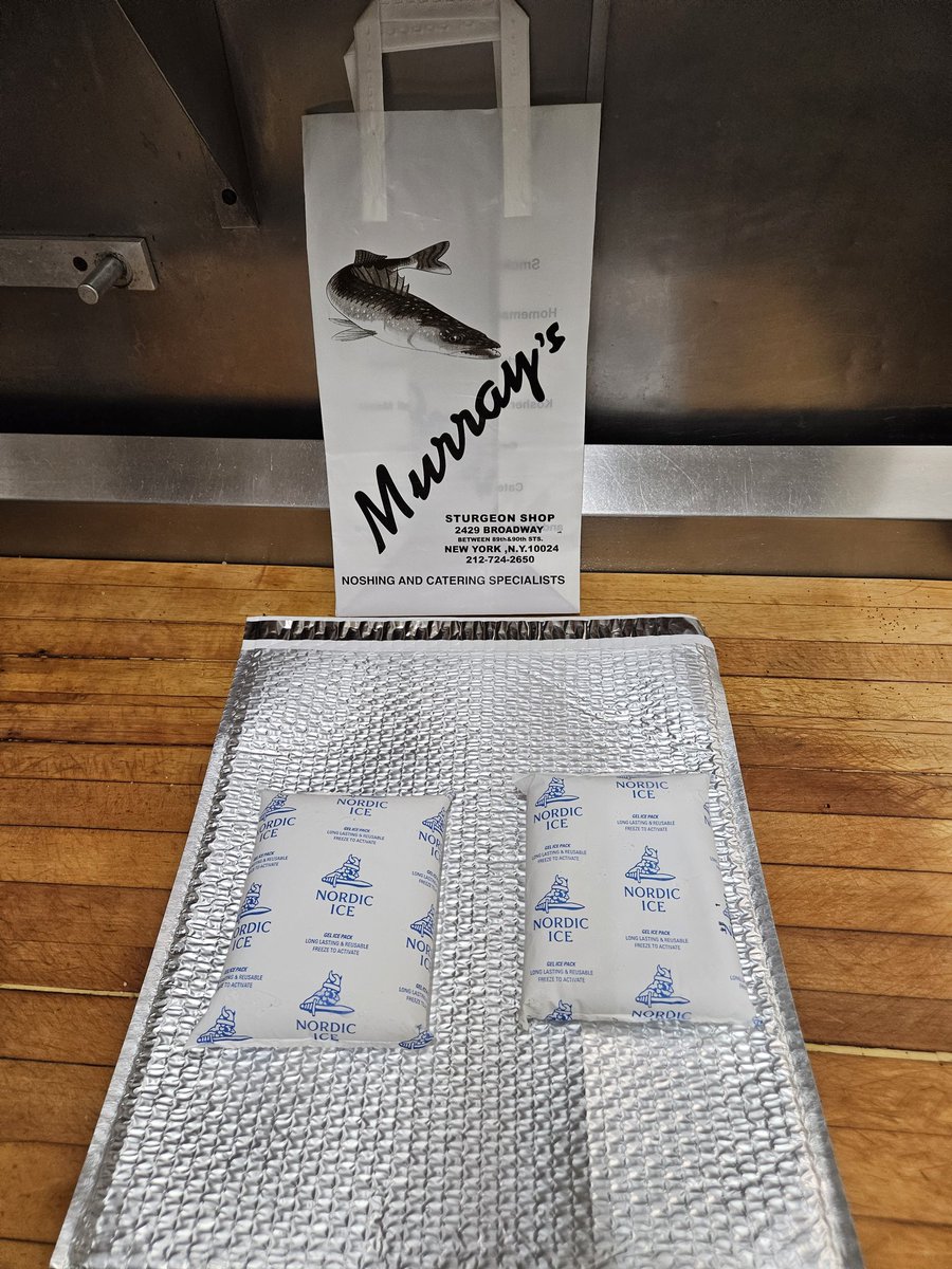 MurraysSturgeon's tweet photo. Murray's Sturgeon uses insulated bags with gel-ice to keep orders cold and safe, regardless of the ambient temperature. https://t.co/chmp4A1q0p