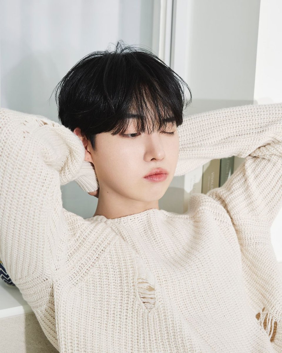 JAEYUNBR's tweet photo. 📸 JAEYUN para o Concept Photo 1 do seu 1st Ep zzZ que será lançado dia 04 de Julho 💙🤍💤

#JAEYUN #JAYNLEE https://t.co/JjNPfnwS7U