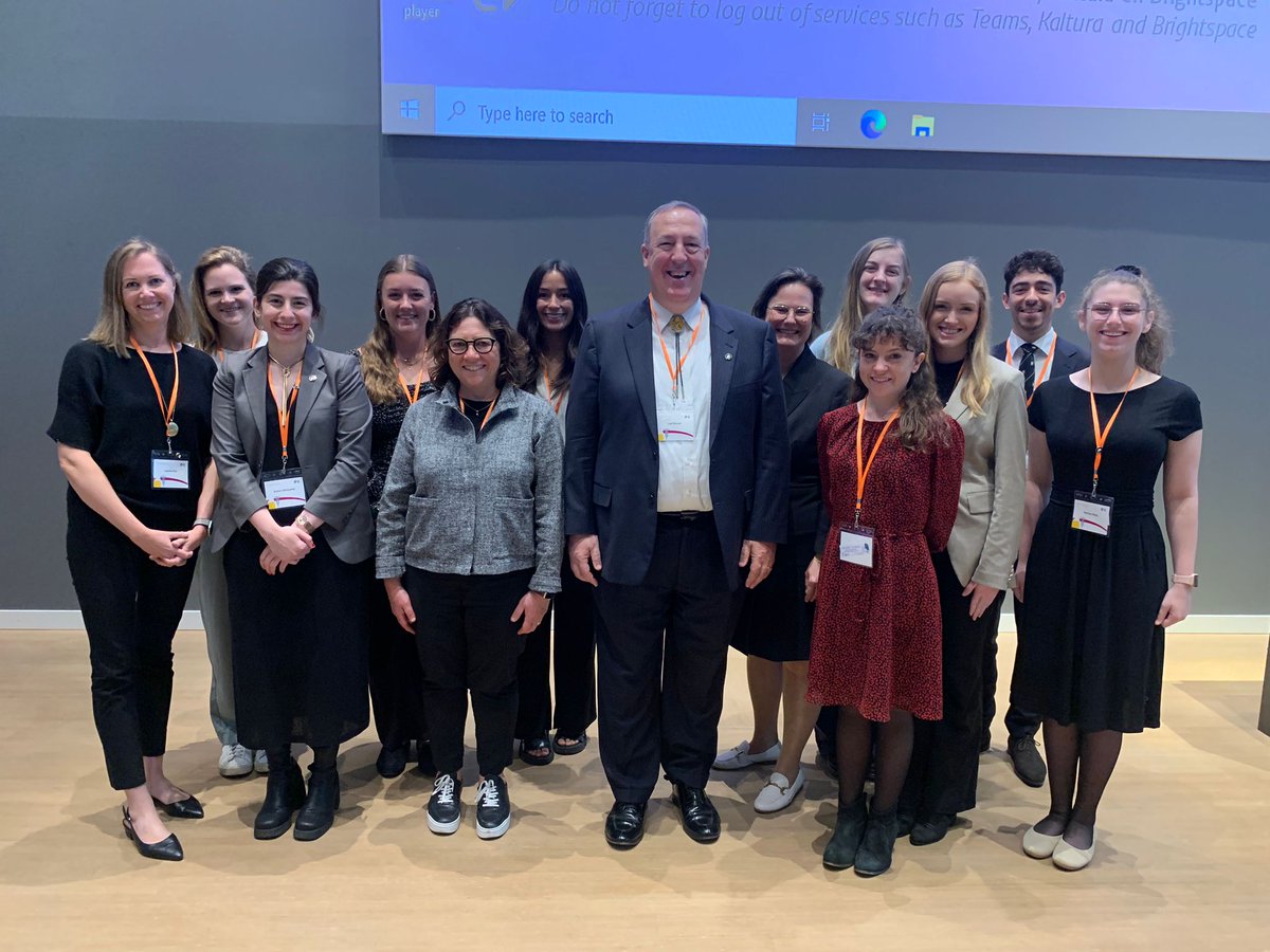 EnvPeacebuild's tweet image. Some pictures from a great early afternoon of the first Conference day! #EnPAx2024

Image 1: The EnPAx Conference staff!
Image 2: Conversations from "Toxics, Armed Conflict, and Human Rights"
Image 3: Presentations during "Pathways to Peace" panel