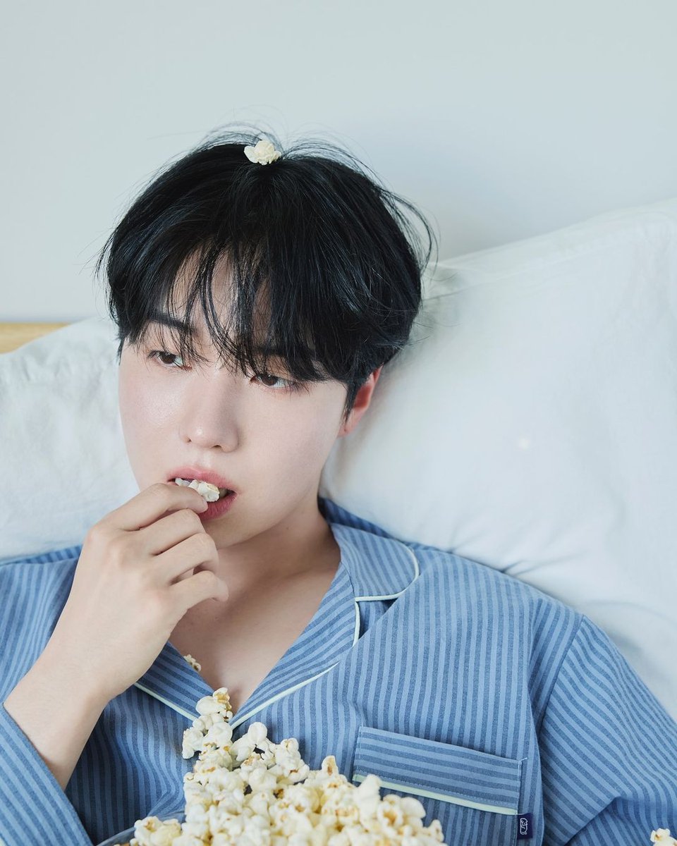 JAEYUNBR's tweet photo. 📸 JAEYUN para o Concept Photo 3 do seu 1st Ep zzZ que será lançado dia 04 de Julho 💙🤍💤

#JAEYUN #JAYNLEE https://t.co/Qf6EJQNDie