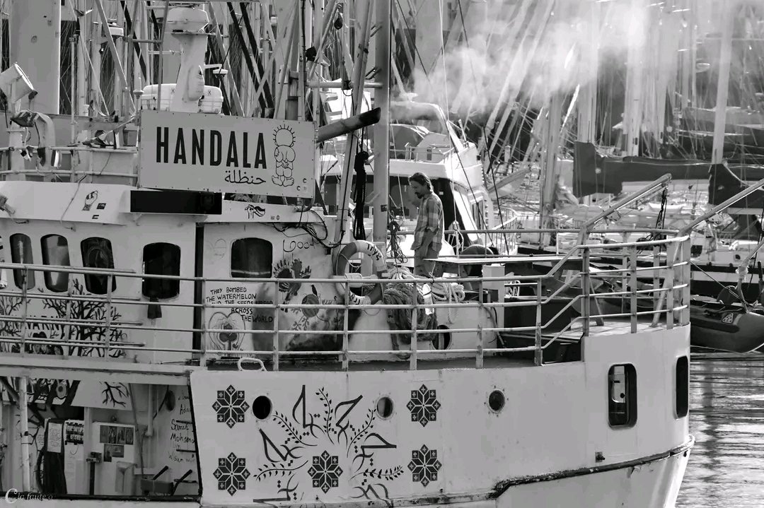 nanoushka28's tweet photo. Brest - un bateau pour Gaza 🇵🇸🇵🇸
Départ du handala du port de Brest ce matin vers 8h00 direction le port de la Rochelle.
Au revoir les copains !
#blackandwhite #brestmaville #brestcity #brestm #brestlife #bretagne #francepalestine #fanfareinvisible #brestville https://t.co/GLIVVAZSMV