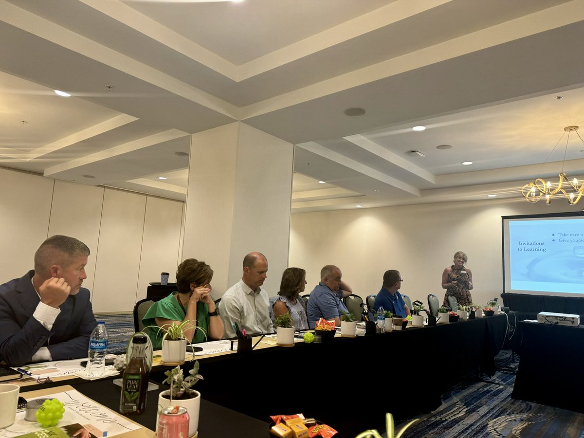 NKCESKids1st's tweet photo. It was a special time learning, growing and  celebrating at our 2024 Annual Superintendent Retreat. We appreciate the gifts of @TamaraLindholm with @INspiredLeader4 ! 💚
It was also an honor to recognize our retirees during this time together. #connectgrowserve 🌱 https://t.co/RxEAwJhsju