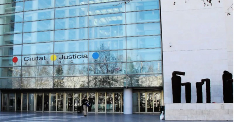 generalitat's tweet photo. 🆕 Nou sistema de cita prèvia i gestió de cues en els registres civils 👩‍💻

👉 Per a millorar l’atenció i reduir temps d’espera

💶 Inversió: 485.189 €

🇪🇺 Projecte finançat per la UE

💻 @GVAhisenda ⚖ @GVAjusticia