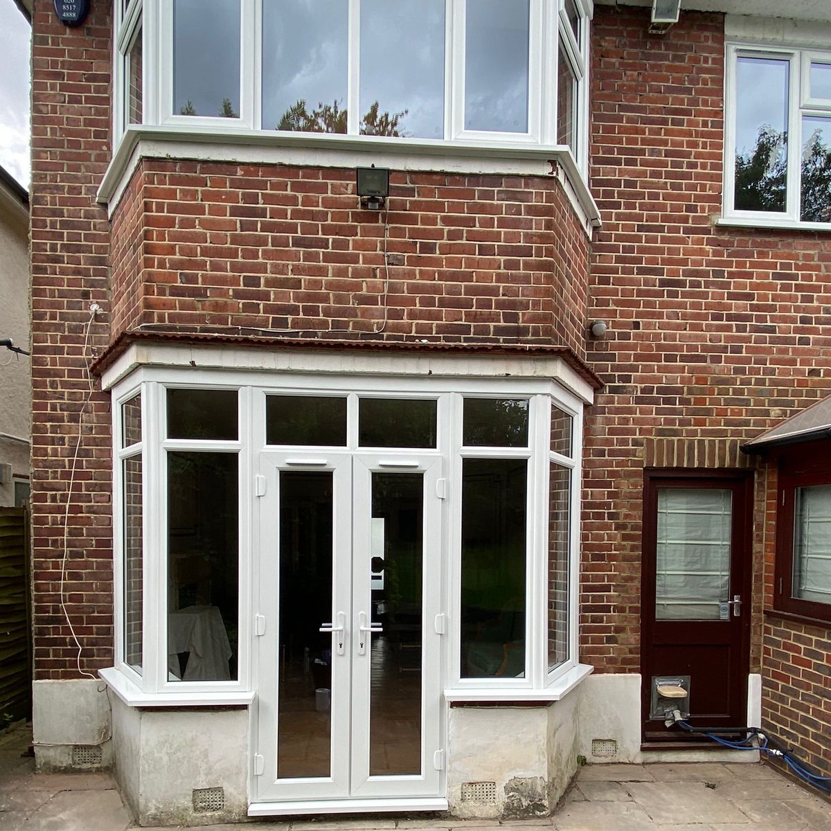 WembleyWindows's tweet image. Take a look at our uPVC window and door combination. This combination ensures energy efficiency and security while offering a clean, modern aesthetic. Perfect for letting in natural light and providing easy access to your garden.   #WhichTrustedTraders #WembleyWindows