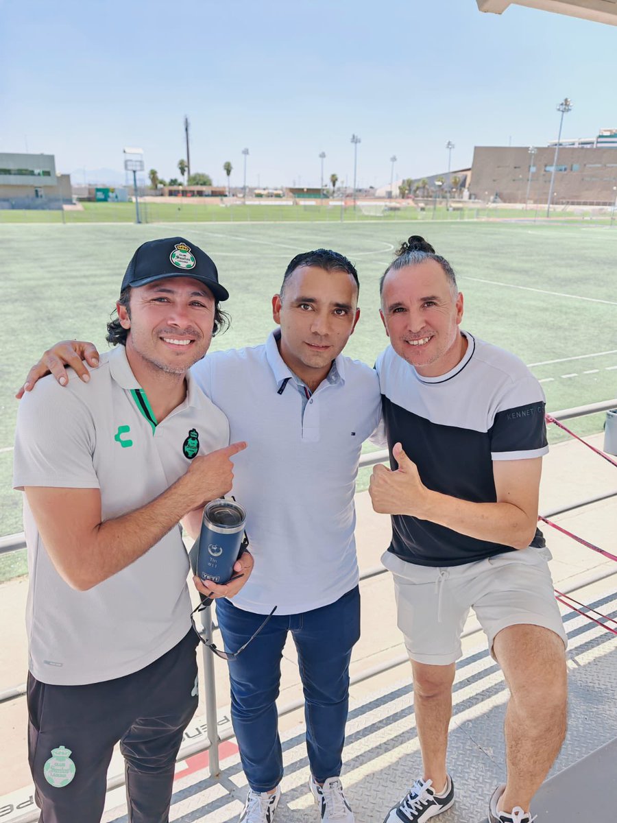 carlos cariño medina tweet media