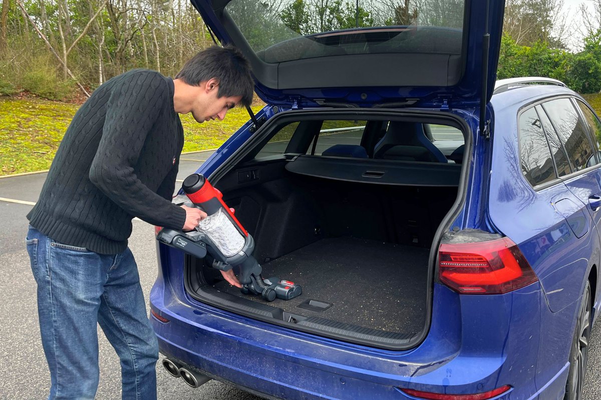 Come and work with us! We're looking for a Commercial Content Writer with a passion for automotive accessories to work across CAR and <a href="/ParkersCars/">Parkers</a>  #Jobs #Journalismjobs
jobs.bauermedia.com/job/Peterborou…