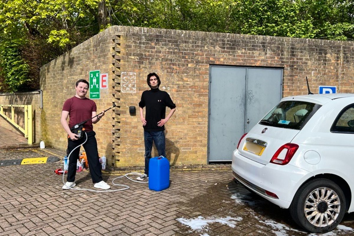 CARmagazine's tweet photo. Come and work with us! We're looking for a Commercial Content Writer with a passion for automotive accessories to work across CAR and @ParkersCars  #Jobs #Journalismjobs
https://t.co/WO6ZbVWtnC https://t.co/EDCa3nRpoT