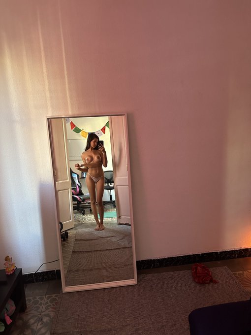 Watch Harlee Reed ❤️ Anal Princess's leaked NSFW photo on TwXstars