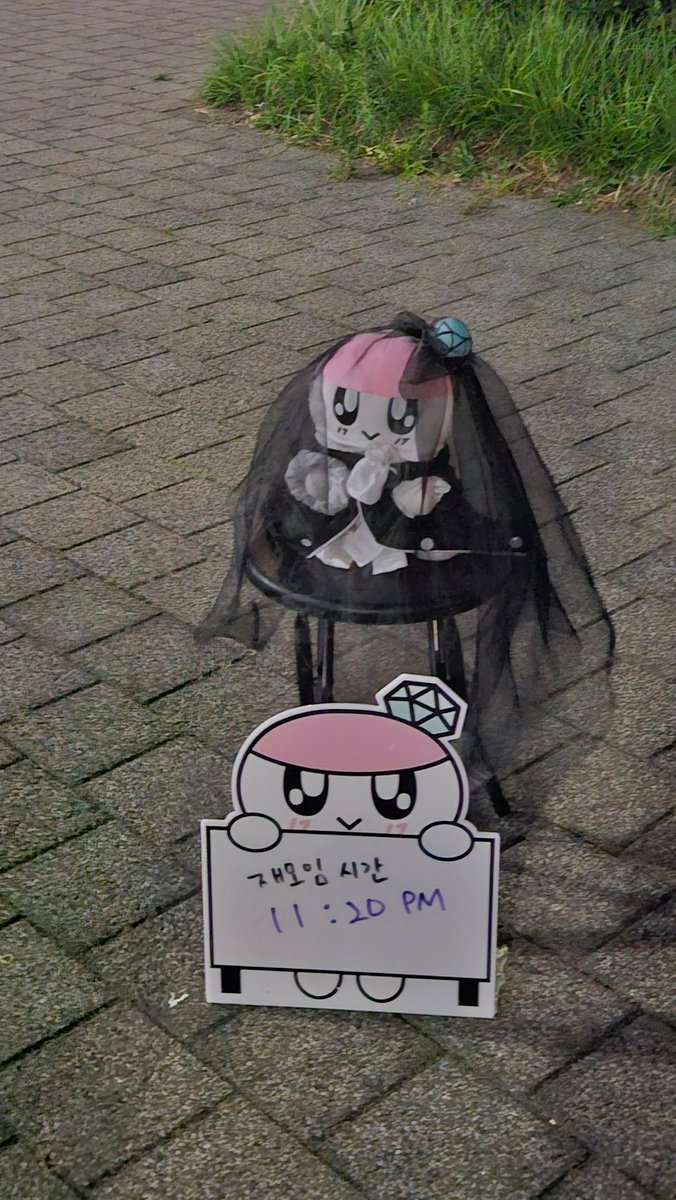 rocksceller's tweet photo. 기욥당ㅋㅋㅋ https://t.co/2Oiy3lRYUN