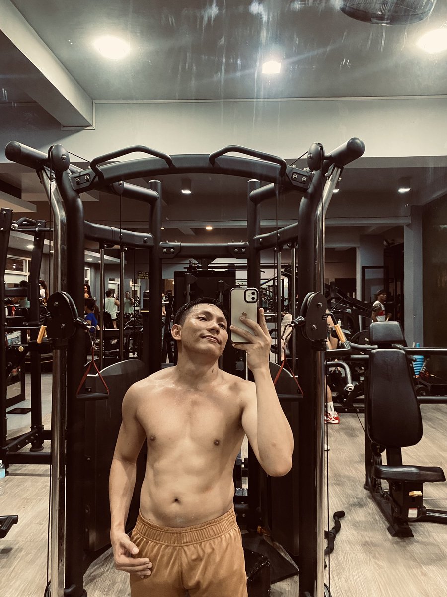 markyexplorerRL's tweet image. Sobrang busy the whole due to the CHED Monitoring and Evaluation tom pero nagka time pa din for my mid-week grind. Chest workout ✅! #MyDailyLifeinDipologCity #MidWeekGrind #Exercise #Fitness #Workout #DipologBoulevardFitnessCenter