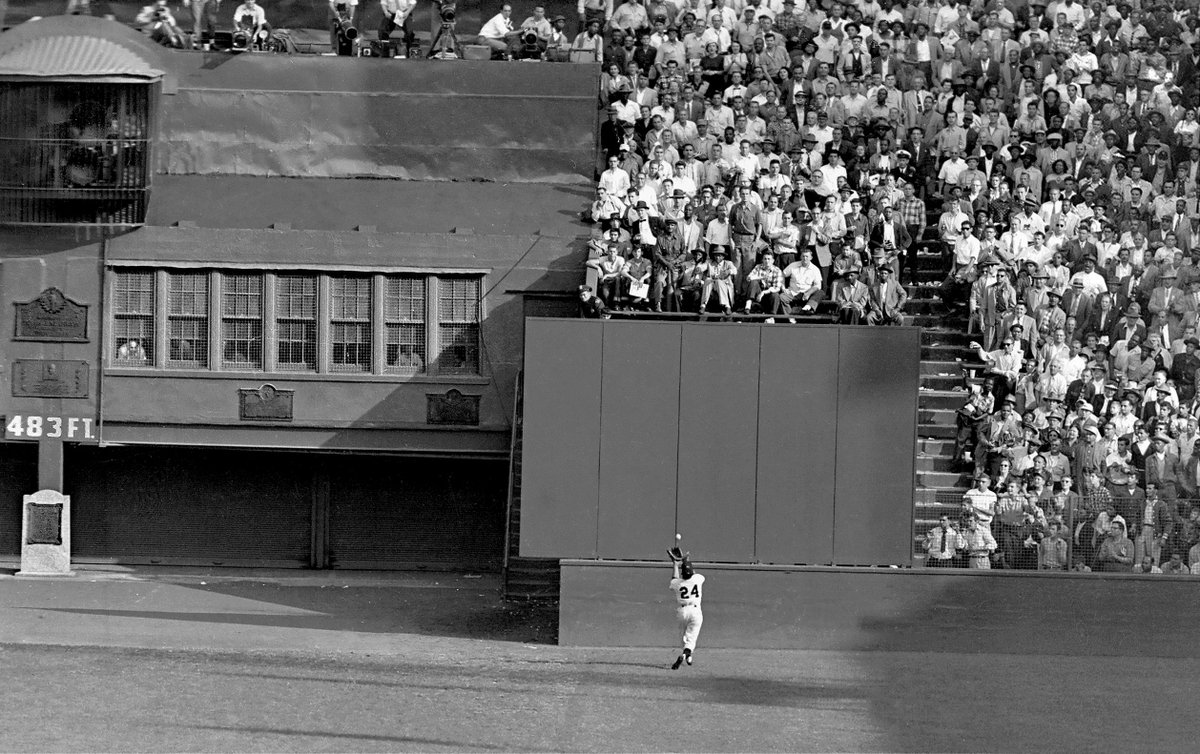 patrickwitty's tweet photo. RIP Willie Mays...

"The Catch," one of the most famous plays in baseball history, was photographed by @NYDailyNews Frank Hurley. https://t.co/P6Vyy9U2DD