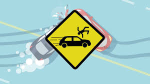 নওগাঁয় বাস চাপায় বৃদ্ধা নিহত