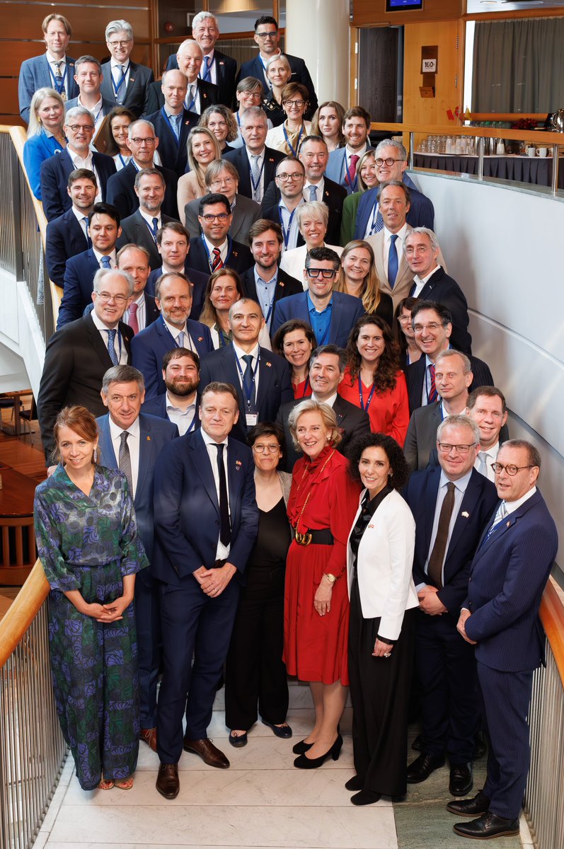 Our economic mission to Norway is coming to an end.

It was a great success and it further strengthened our commercial relations.

18 partnership agreements and contracts were signed and numerous business contacts were established.