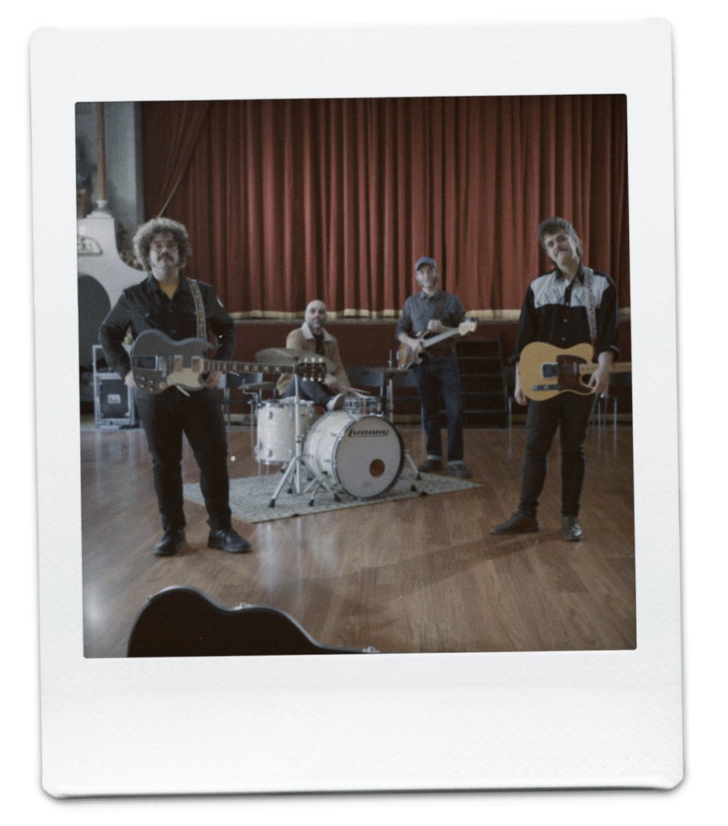 Copa Lotus (@copalotus) on Twitter photo ⚡️ Dissabte 22 la banda local actua a la vila que els ha vist néixer, créixer i menjar gelats del Tutti! ⚡️
🥨 Live at <a href="/FomentVng/">Foment Vilanoví</a> a les 19.30 h 🥨
🩰 Un concert únic i irrepetible! No hi falteu! Hem preparat cosetes! 🩰
👇🏻Entrades👇🏻
entradium.com/ca/events/copa… ⚡️ Dissabte 22 la banda local actua a la vila que els ha vist néixer, créixer i menjar gelats del Tutti! ⚡️
🥨 Live at <a href="/FomentVng/">Foment Vilanoví</a> a les 19.30 h 🥨
🩰 Un concert únic i irrepetible! No hi falteu! Hem preparat cosetes! 🩰
👇🏻Entrades👇🏻
entradium.com/ca/events/copa…
