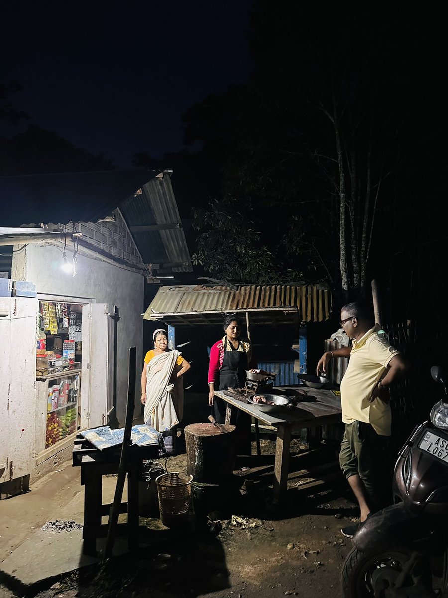 #8pm :- #Inspiration
She is Junali Gogoi, an widow. After demise of her husband she didn’t loose courage and opened a small grocery shop along with meat and fish. Now she is bringing up two school going sons and her own mother.Interacted with her this evening about her wellbeing.