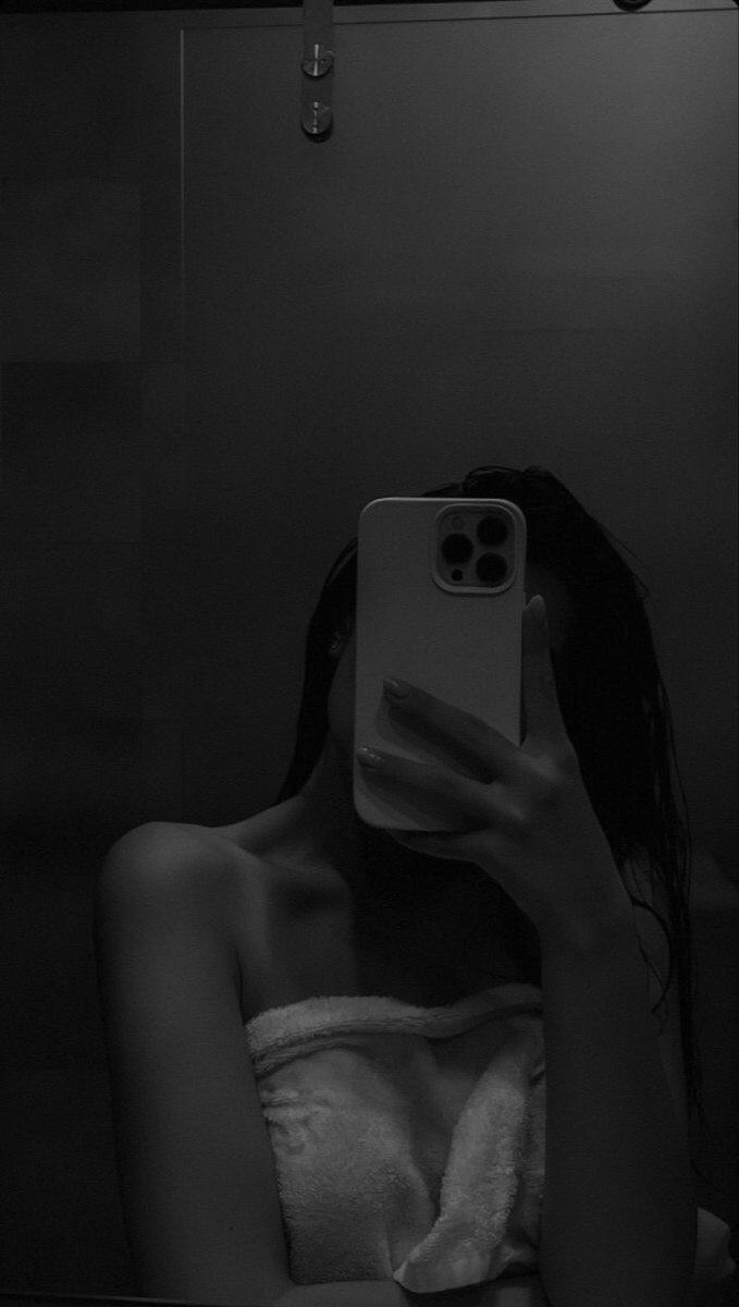 ️️

️️ ️️

Sebelum terlelap.   

️️ ️️

️️ ️️