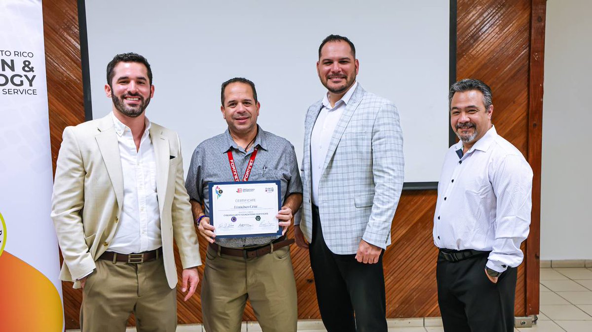 Poincaré Díaz Peña tweet media