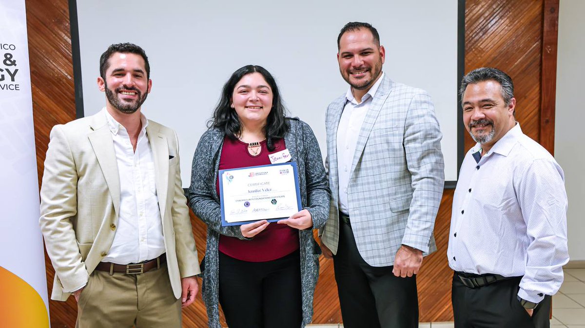 Poincaré Díaz Peña tweet media