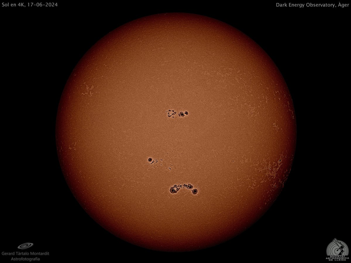 El Sol.
Resultado de apilar 2h (de 16h a 18h) seguidas sin interrupciones, con As4, al 10%.
Ts Photoline 115/800 triplet apo
Qhy294M pro
Lámina solar tipo Baader + filtro H-alpha 7nm
Ioptron CEM70
En remoto des del Dark Energy Observatory, Àger, Lleida