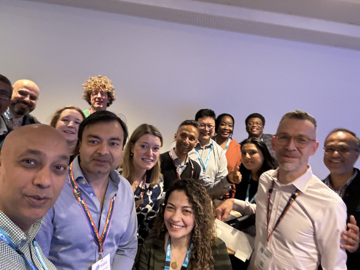 Examiners lunch with Vivek Agrawal <a href="/dr_v_agarwal/">Vivek Agarwal</a> &amp; Ian Hall <a href="/IanHallPsych/">Dr Ian Hall</a> along with the amazing team <a href="/drapathak/">Ashish</a>