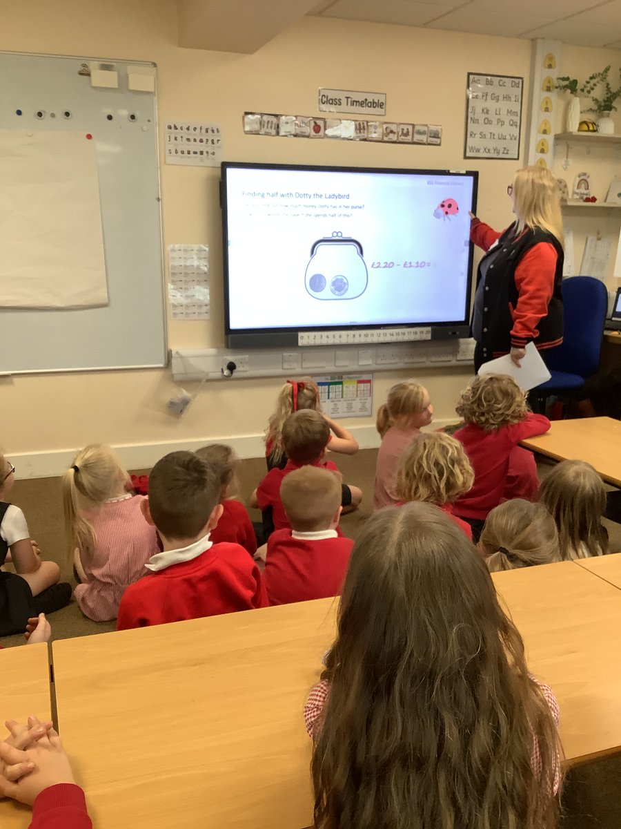 TheGlebePrimary's tweet photo. In 1F we had a special visit from HSBC, we looked at different coins and designed our own woodland theme coin. https://t.co/odpKnREO7k