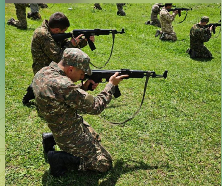 erm_c22225's tweet photo. Ermənistanın "Voma" terrorçu qrupu dəstələri Ermənistanın müxtəlif ərazilərində treynerlər, təlimlər keçirirlər. 
@azpresident
 @1VicePresident
 @HikmetHajiyev
 ermənilərin çirkin xislətləri davam edir. 
@ayyiiquee
  
@qemlo_777
 
@Kleopatratul
 
@aitacvaa
 
@fistigezmesi https://t.co/PnuVFvNpKB