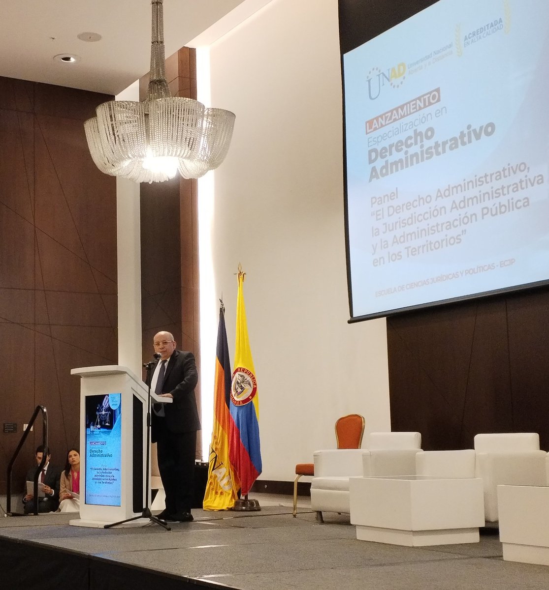 JaimeLeal_'s tweet photo. Tengo el enorme placer de presentar hoy al sector Justicia de nuestro país la nueva especialización en derecho administrativo de la @UniversidadUNAD, pensada para apoyar el servicio público y para  transformar eficientemente la rama https://t.co/sMVQuCr97R