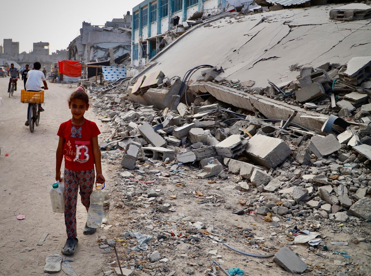 Over the past 8 months in the #GazaStrip approximately 67% of water, sanitation facilities &amp; infrastructure have been destroyed or damaged.

As infectious diseases continue to spread and temperature rises, lack of hygiene &amp; dehydration threaten the health of people across #Gaza.