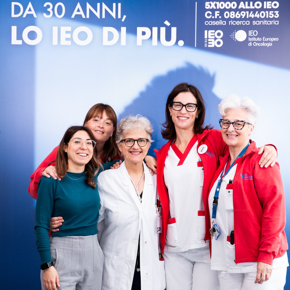 IEOufficiale's tweet photo. Durante le celebrazioni dei 30 anni di IEO, abbiamo invitato i colleghi a prendere parte alla nuova campagna 5x1000, facendosi portavoce dell’importanza di questo gesto a sostegno delle attività di Ricerca e Cura.
Da 30 anni, anche grazie a voi lo IEO di più!💙
#IEO30 https://t.co/uTLzFySKoK