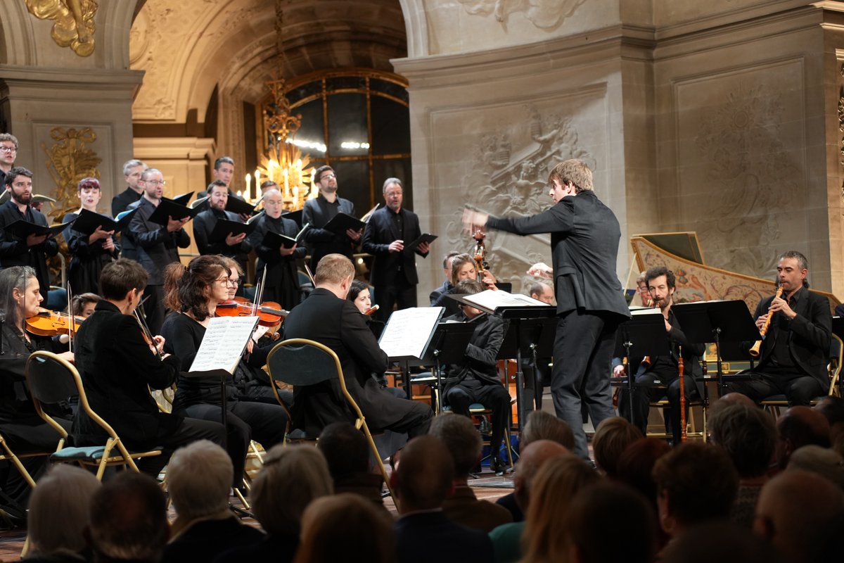 #1jour1initiative J17🎭🎶
#Concert : la Chapelle Harmonique présente : "Les Fêtes grecques et romaines", 1ère œuvre musicale française sur les #JO
Du 4 au 6 juillet : Château de Versailles, Château de Sédières et Festival de Beaune
🔍Infos : chapelleharmonique.com/programmes-2/f…
<a href="/FEVIS1/">FEVIS</a>
#AM24