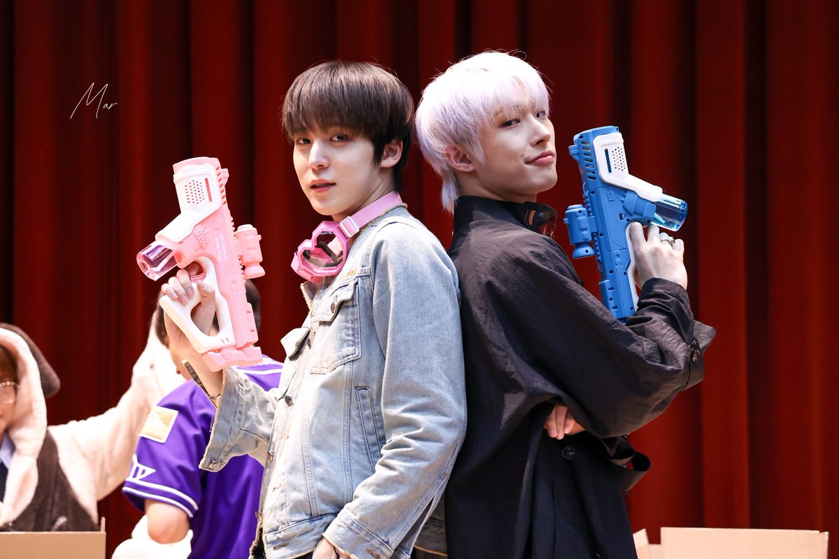 MahTomato's tweet photo. 240619 Makestar 

To our youth 🙌🏻

#ATEEZ #에이티즈 #YUNHO #윤호 #MINGI #민기 https://t.co/n6oy9lvXVB