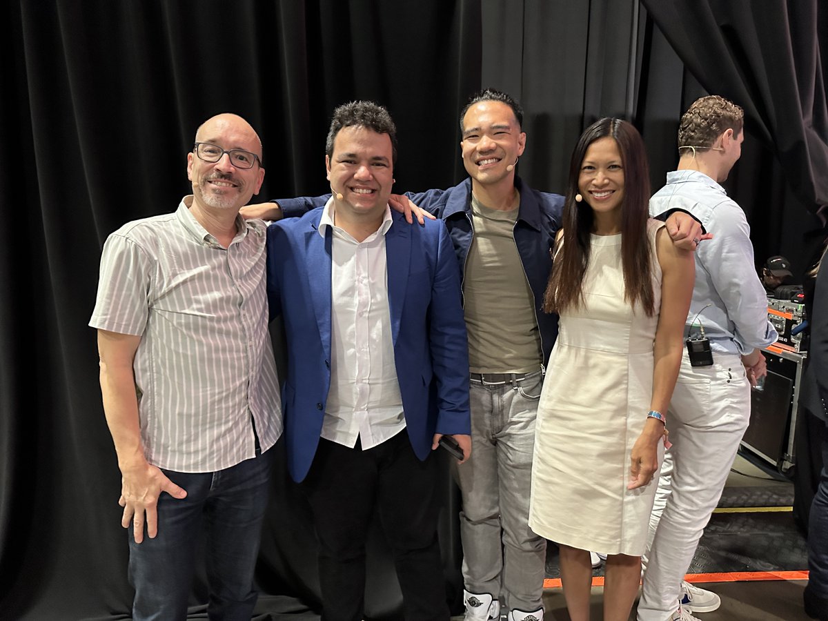 What a fun fintech fundraising panel discussion yesterday #CollisionConf! Our terrific moderator <a href="/chebante/">João Gabriel Chebante</a> kept me, and the fabulous <a href="/EmmalynShaw/">Emmalyn Shaw</a> and <a href="/King__goh/">King Goh</a> on track, on message and under control. Thanks all! #Fintech #Fundraising #Startups #UnderscoreVC