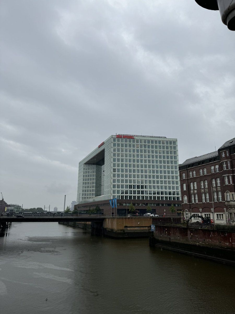 Rafael Buschmann tweet media