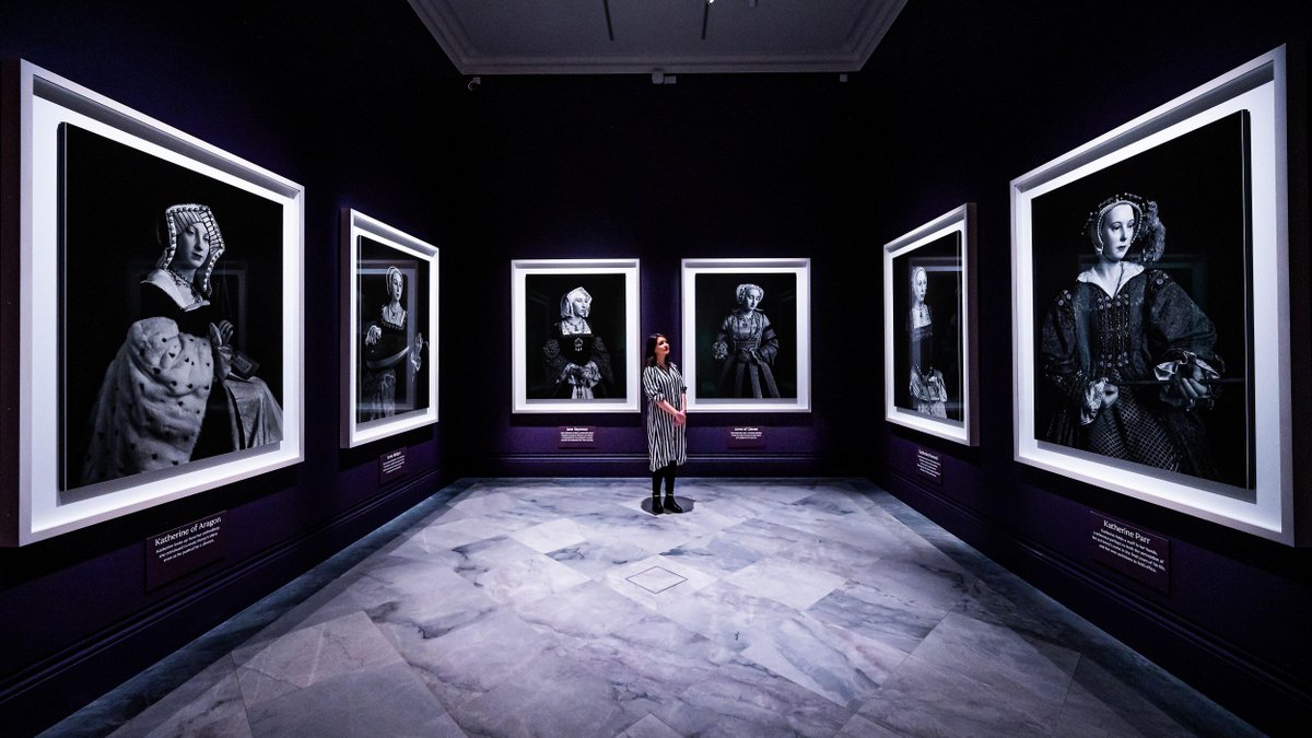 Photographic Portraits of all the wives, using Madame Tussauds waxworks, taken in 1999 by Hiroshi Sugimoto - Six Lives: The Stories of Henry VIII's Queens a new exhibition at the National Portrait Gallery. 

Image ID: 2XCYHHF / Guy Bell / Alamy Live News

#picoftheday