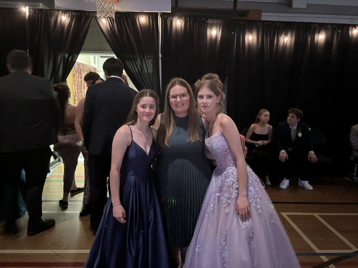 mmehunt23's tweet photo. A great night celebrating the class of 2024 ⭐️🎞️📸 Congratulations Pioneers! https://t.co/vISyDphbAT