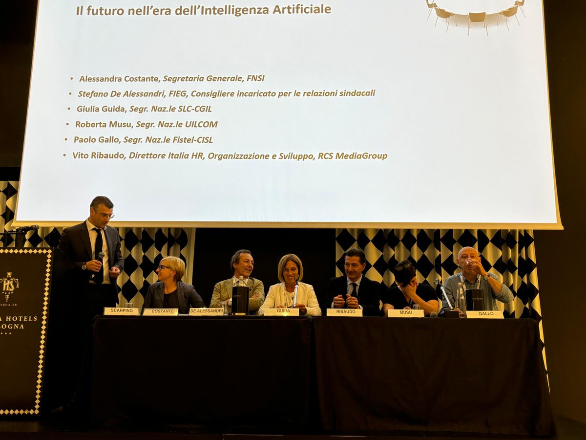 SlcCgil's tweet image. 🟥 #IA: @GiuliaGuida1 al Forum annuale Ediland a Bologna, "Contrattazione nazionale e legislazione per definire regole innovative nell'#Editoria. Nuove generazioni siano centrali"