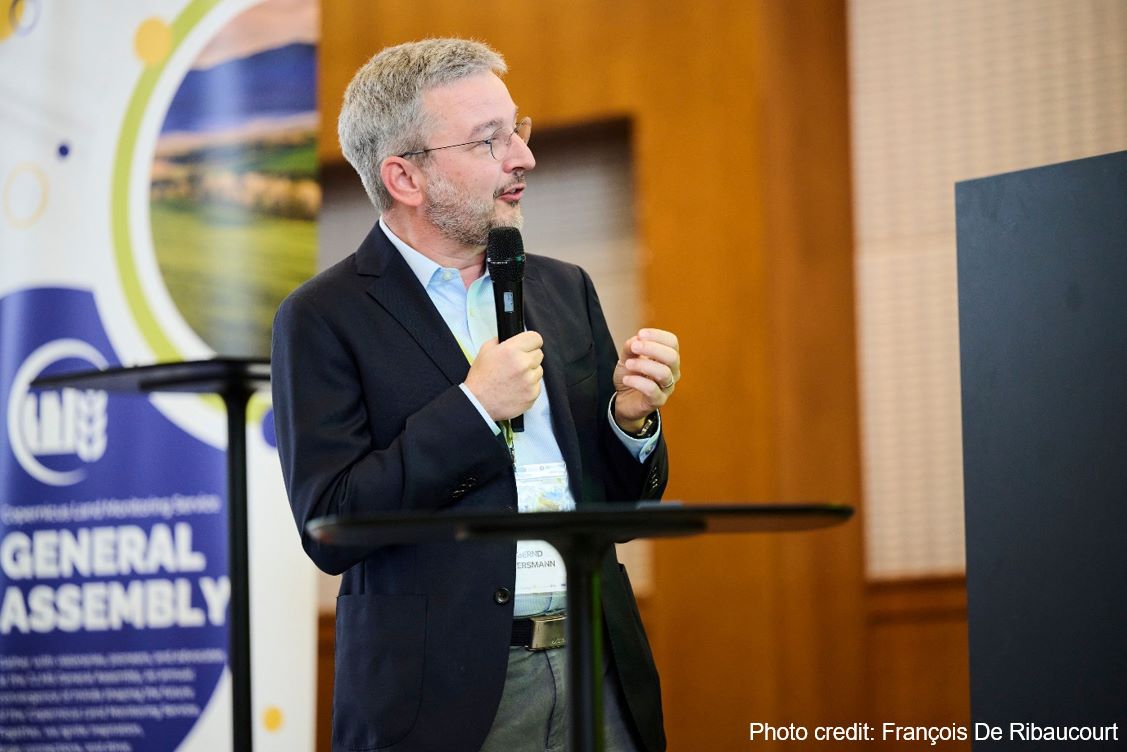 geoldn_org's tweet photo. 🛰️#geoldn #EO colleague attended the @CopernicusLand general assembly to exchange with #geospatial experts from @UNCCD, @RCMRD, @CSE and many more about the experiences of using #CLMS services. Find out more👉 https://t.co/4SaR3csV06
#HowtoLDN #LDNtoolbox #SDG15 #UNited4land https://t.co/S7vaN6HGcz
