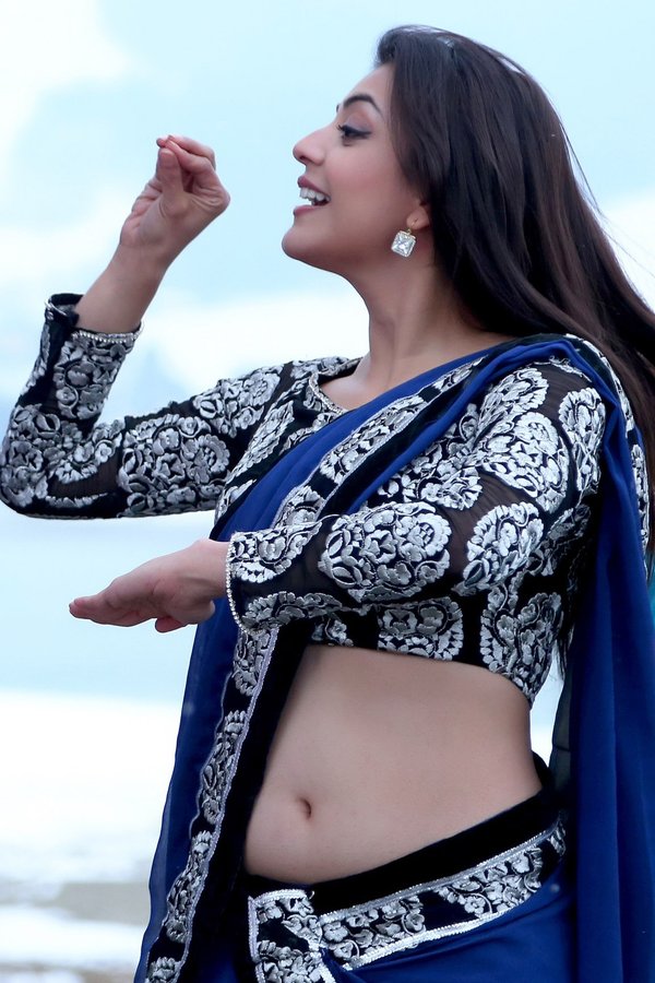 GQcentqWgAArZb8?format=jpg&name=900x900