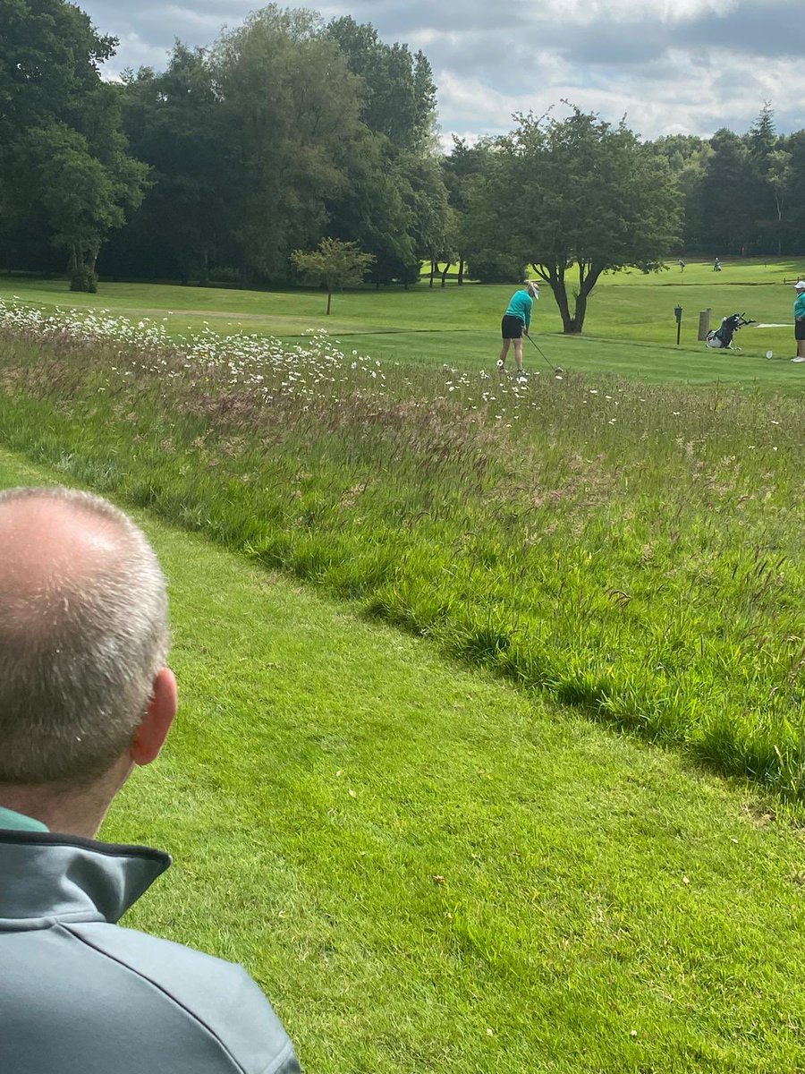 CMW 2024. Fantastic week with my favourite team 🍐 First tournament back after 1.5 years. 4 out of 5 wins. And the best part was having dad back on the bag caddying for 1 round ❤️