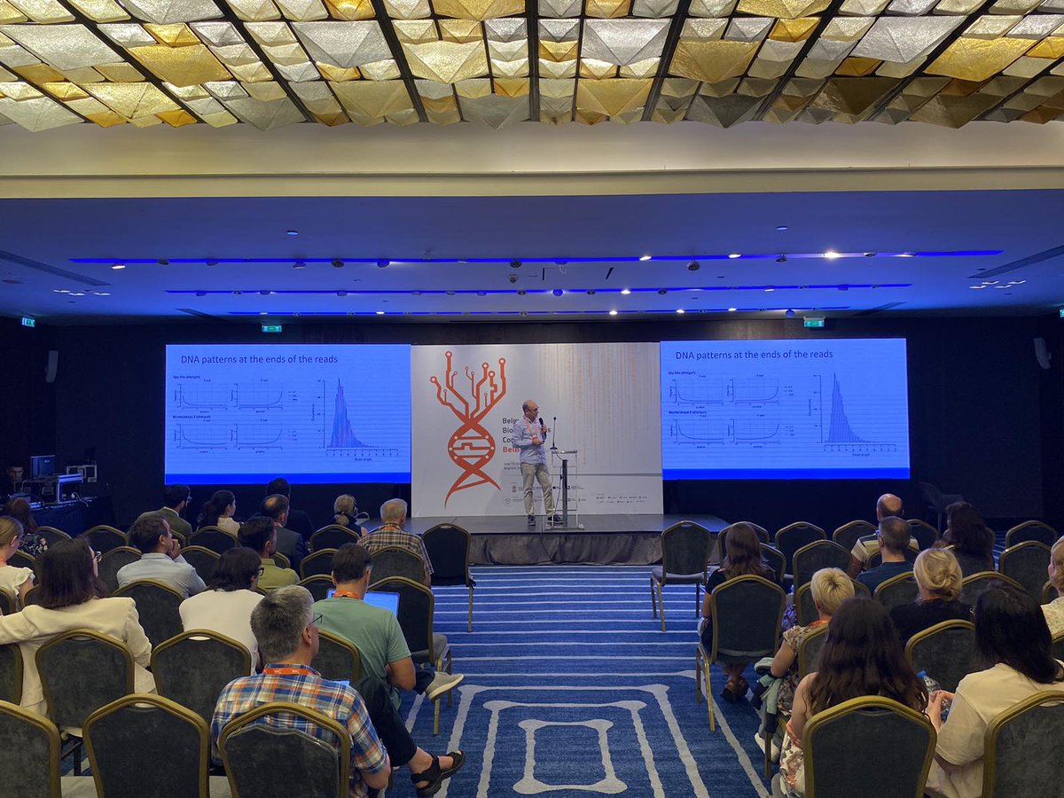 Ending the day with style ✨ 
Second KEYNOTE speaker for today - Carles Lalueza-Fox 📢