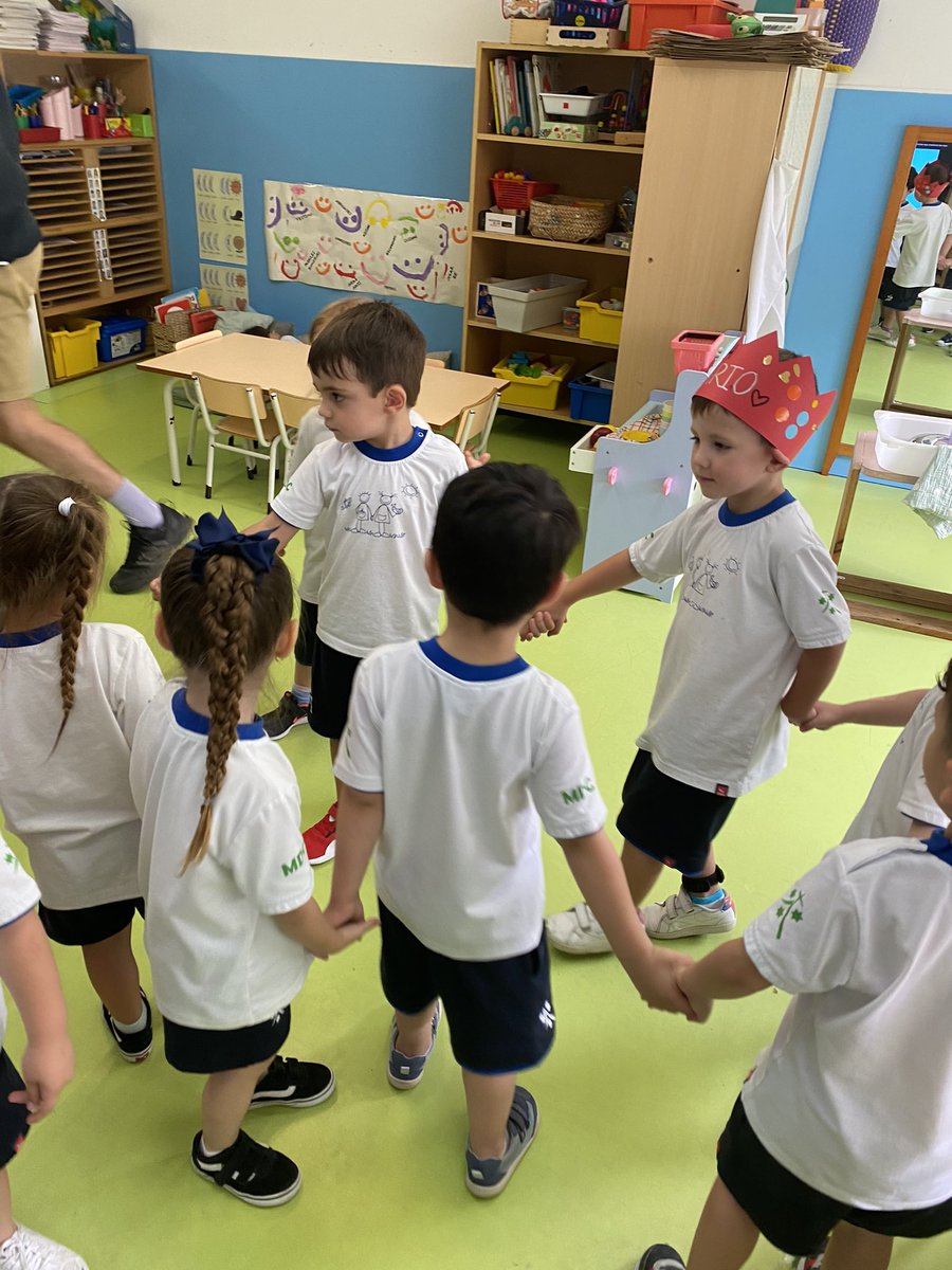 Per molts anys bonic❤️🚒 feliços 4!!! T’estimem molt😍 <a href="/escolamdcprat/">escolamdcprat</a>