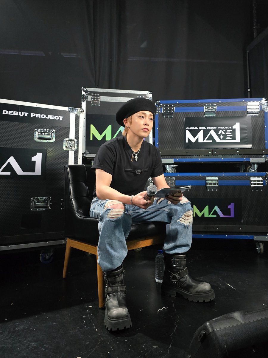 오늘도 멋지게 MAKEMATE1의 MC 자리를 빛내준 슈밍🩵💙 시우민 생각하며 좋은 밤 보내세요! ✨️😴💫

#시우민 #XIUMIN